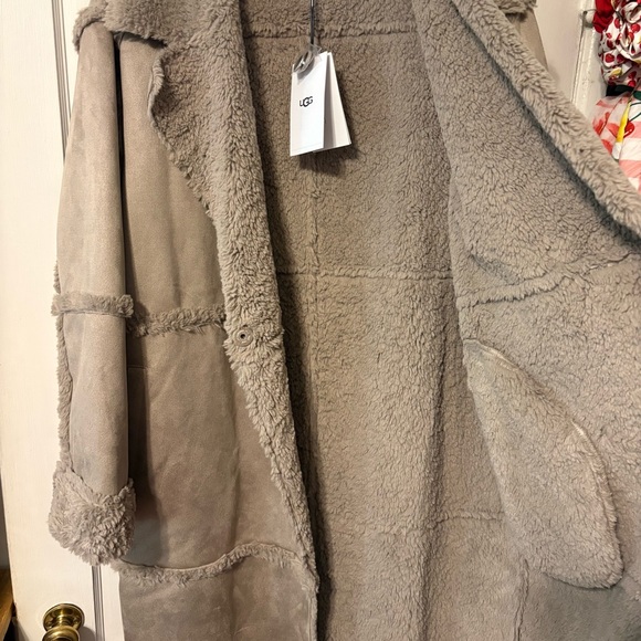 UGG coat - Picture 10 of 16